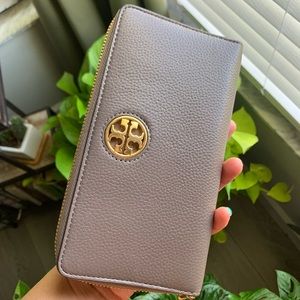 Tory Burch wallet